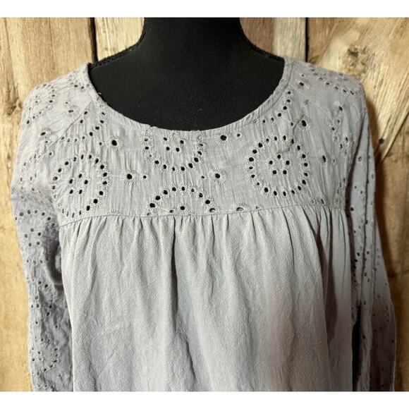 MissLook Gray / Blue Linen Blend Blouse Women's XL Eyelet Detail Ruffle Sleeves - Picture 4 of 11
